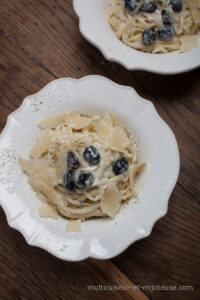 Spaghettis au roquefort et aux olives noires - recette pour multicuiseur